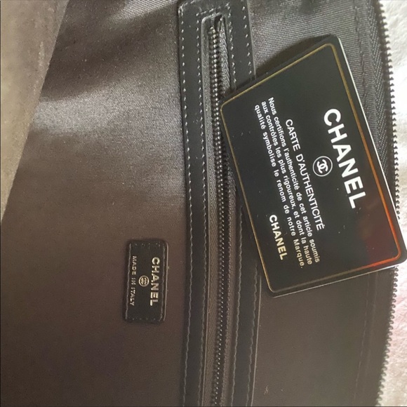 Authentic Chanel O Case w/ Neon Pink Stripe - Picture 3 of 8